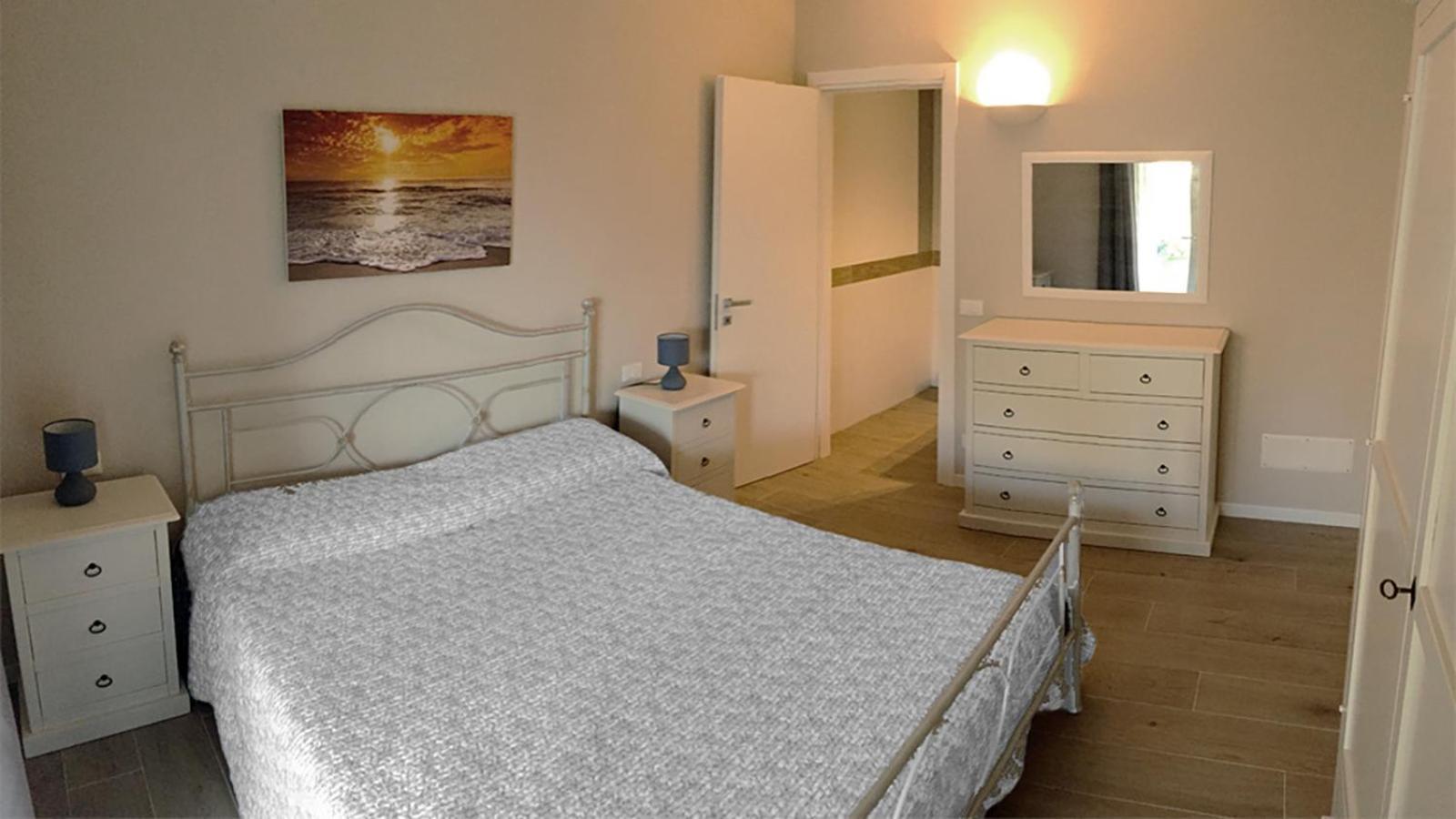 Residence Elegance Ville Ed Appartamenti A Porto Pino Exterior foto