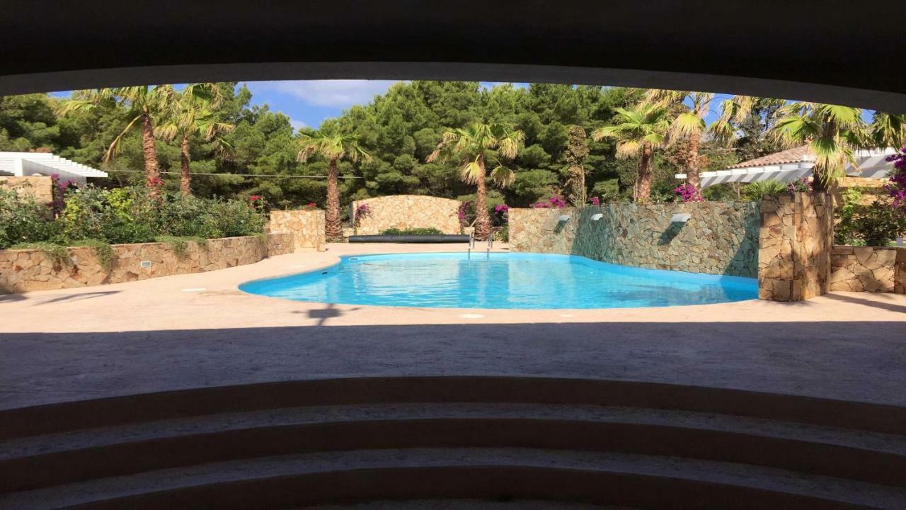 Residence Elegance Ville Ed Appartamenti A Porto Pino Exterior foto